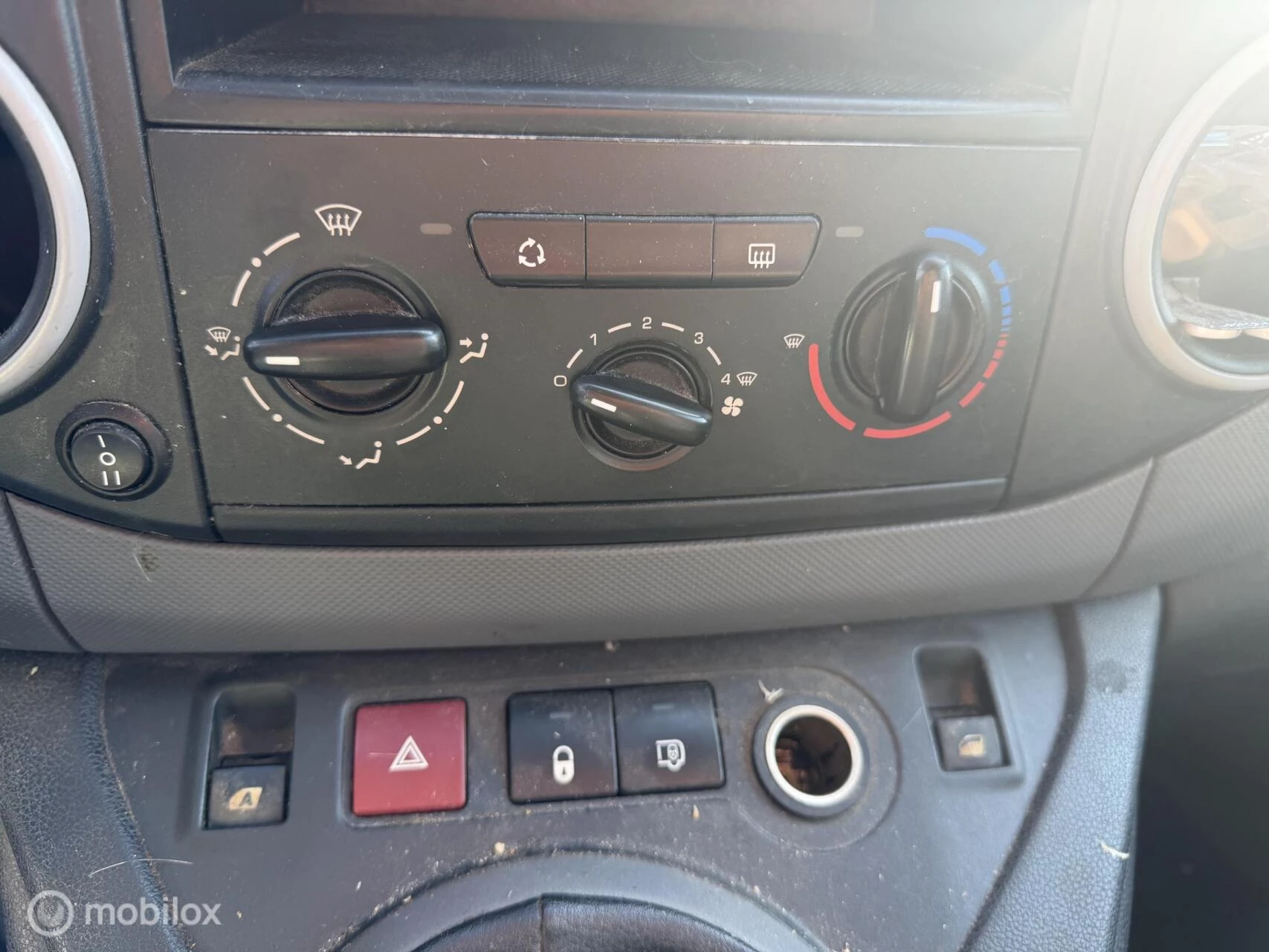 Hoofdafbeelding Peugeot Partner