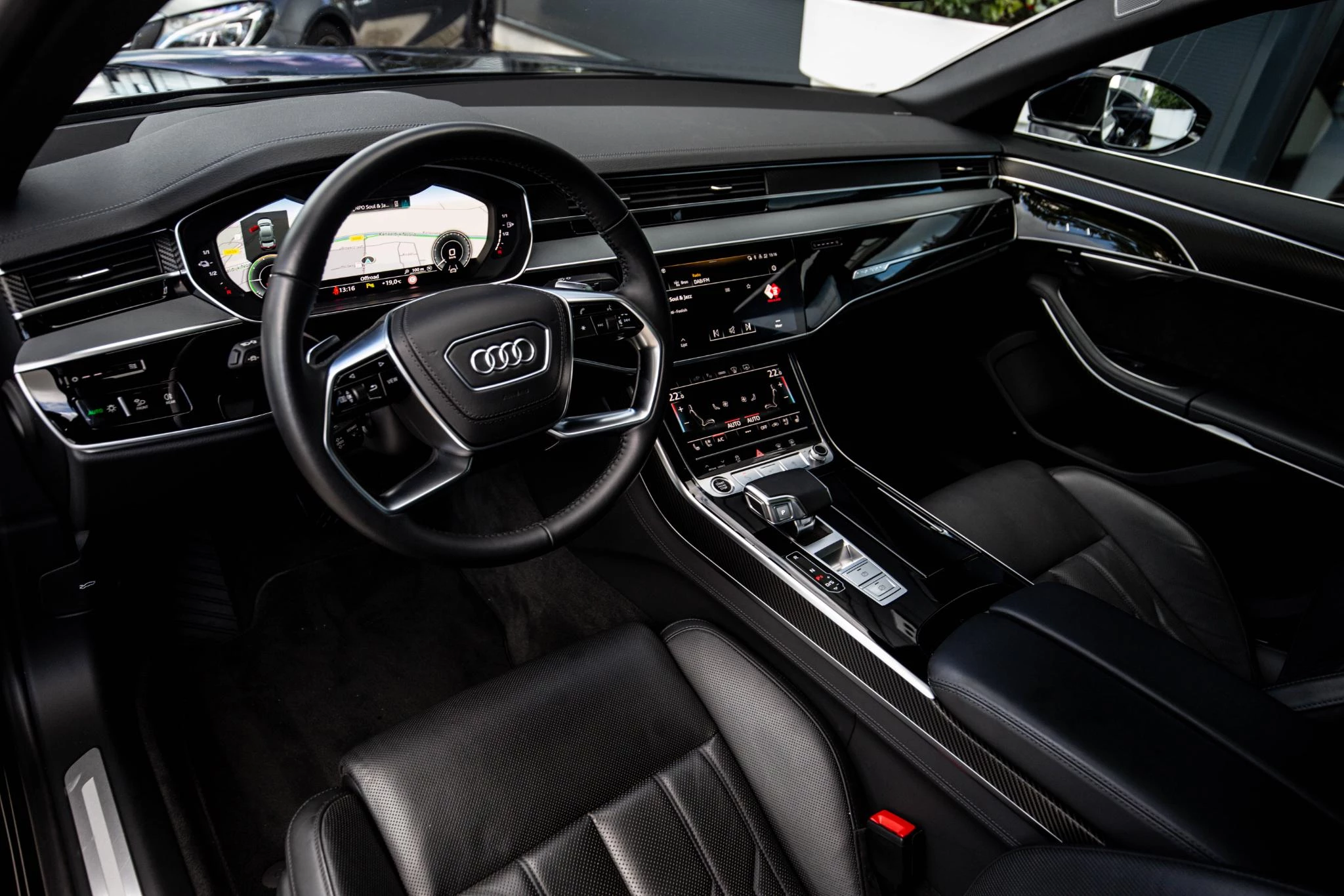 Hoofdafbeelding Audi A8