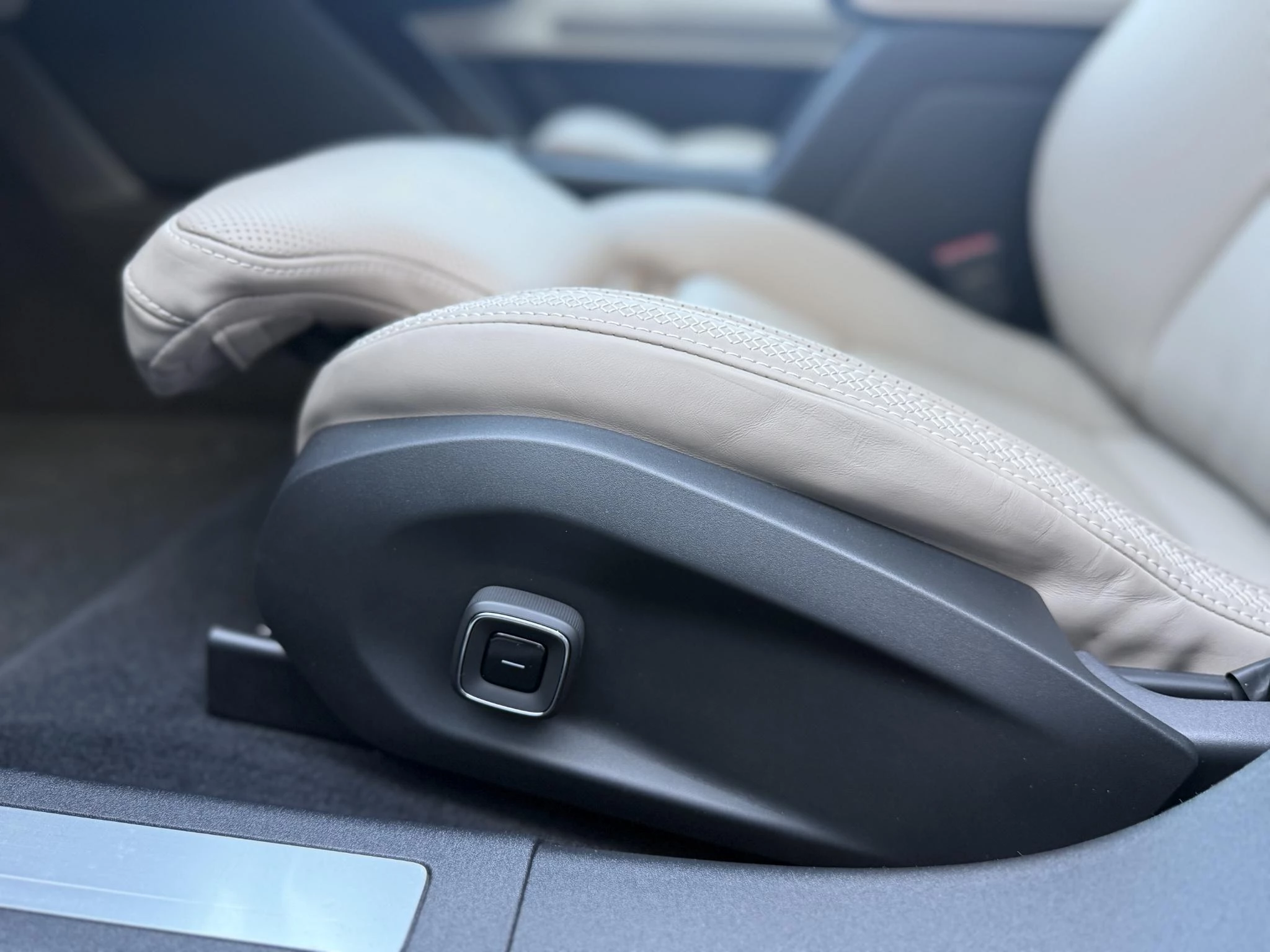 Hoofdafbeelding Volvo ES90