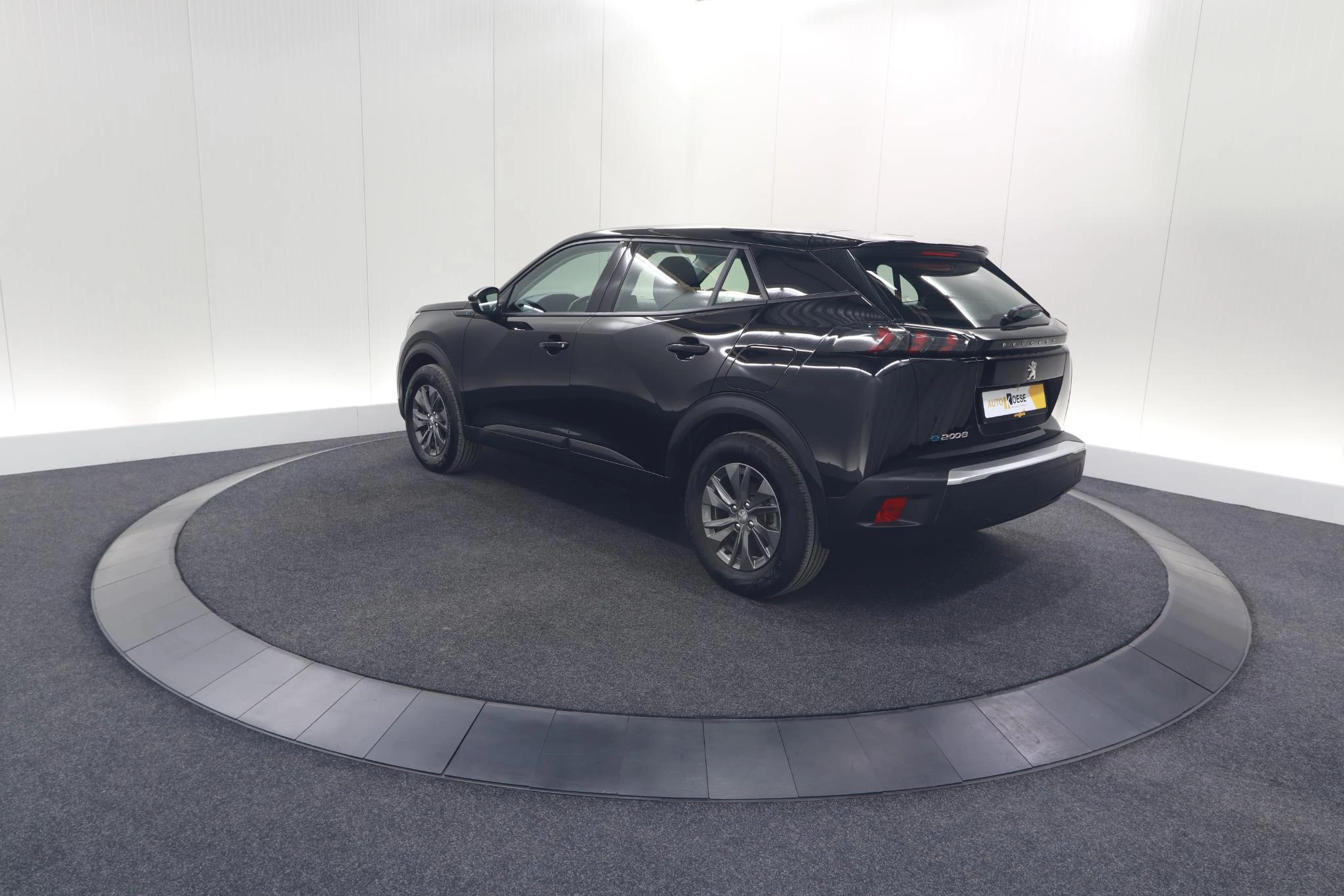 Hoofdafbeelding Peugeot e-2008
