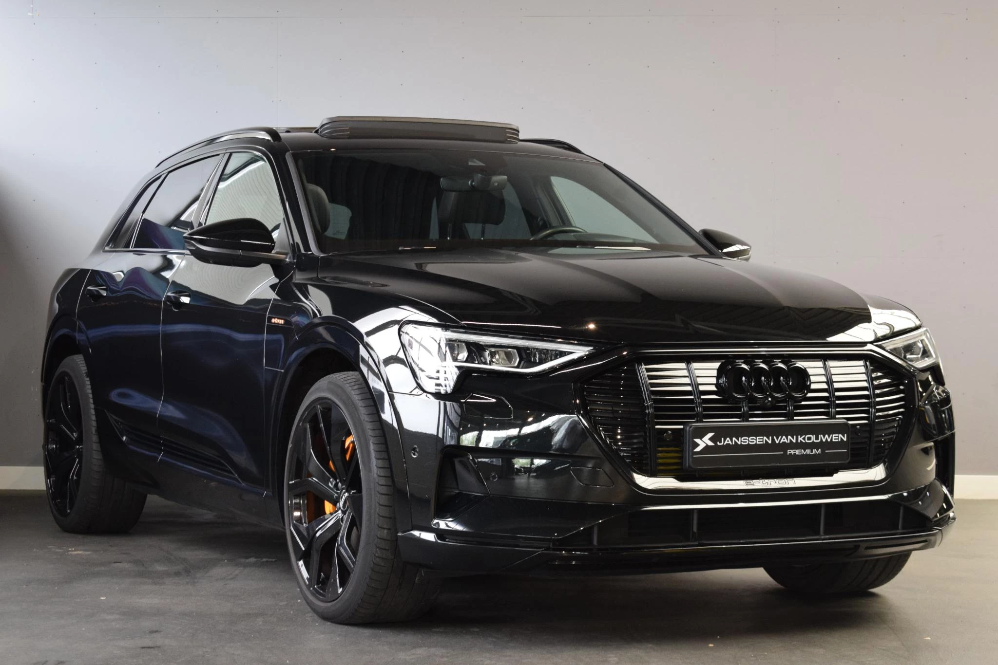Hoofdafbeelding Audi e-tron