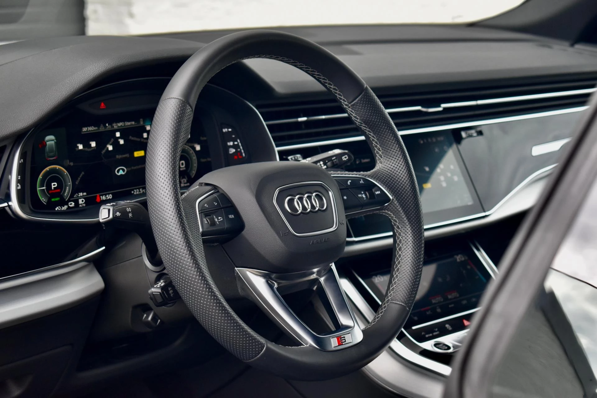 Hoofdafbeelding Audi Q8