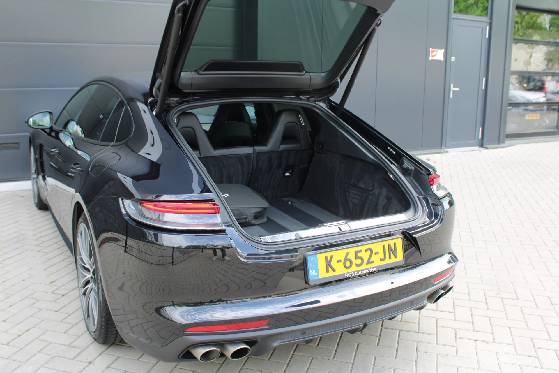 Hoofdafbeelding Porsche Panamera