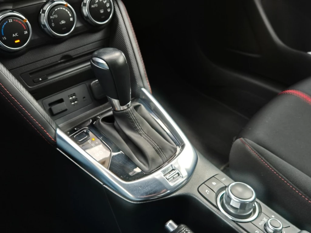 Hoofdafbeelding Mazda 2