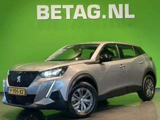 Hoofdafbeelding Peugeot 2008 Peugeot 2008 1.2 1.2  100 pk Active Pack Navigatie | Led Koplampen| Lm velgen Clima |Cruise Control | Parkeersensoren |Carplay Android  Auto |NL Auto 1e Eigenaar Hoge Zit