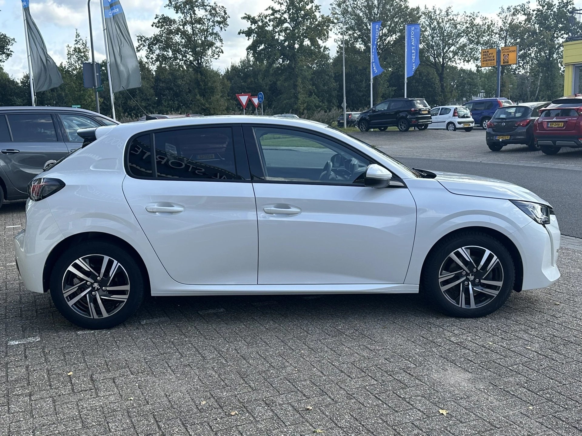 Hoofdafbeelding Peugeot 208