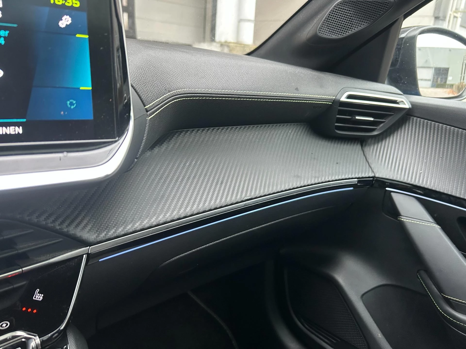 Hoofdafbeelding Peugeot e-208