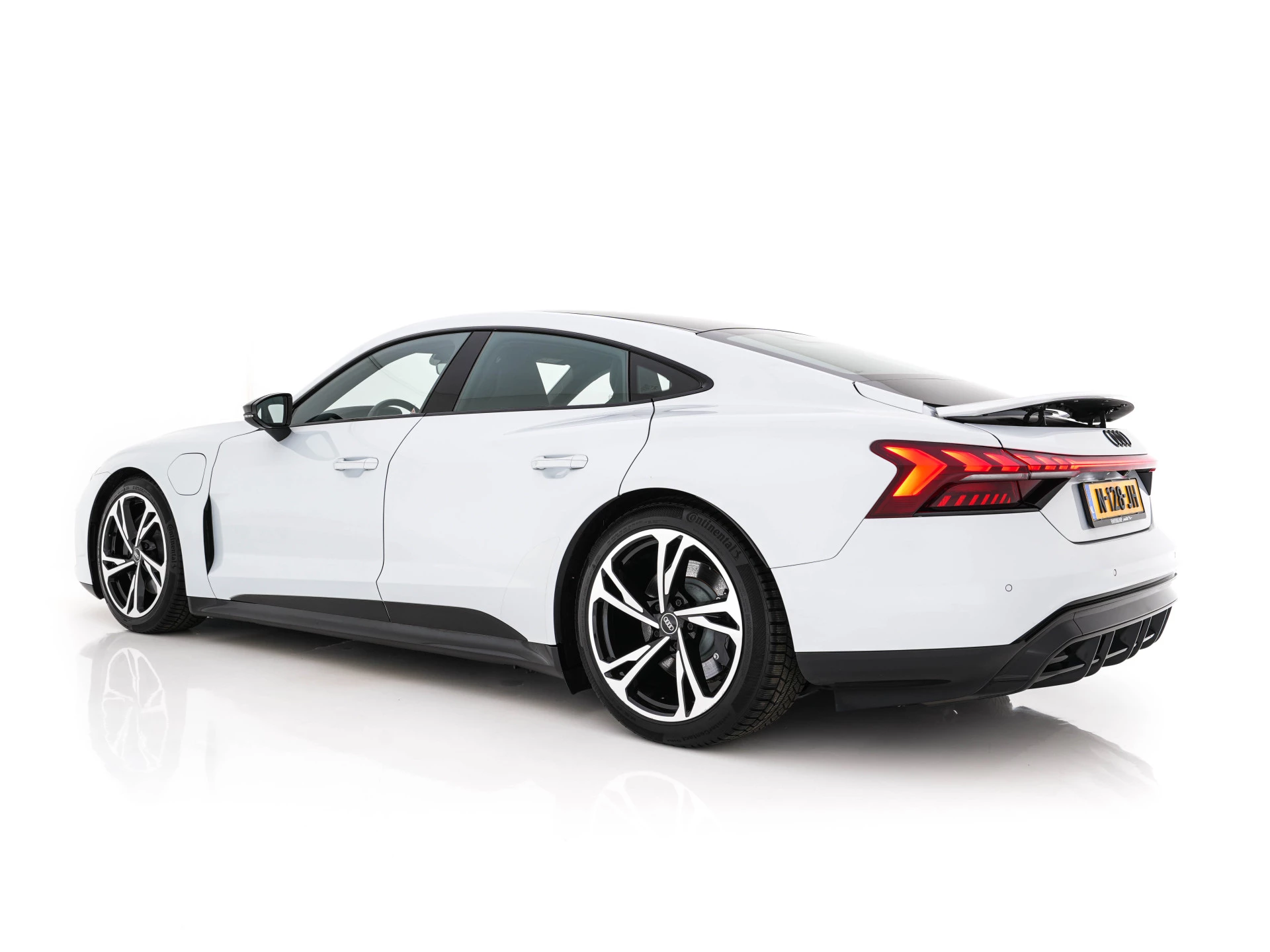 Hoofdafbeelding Audi e-tron GT