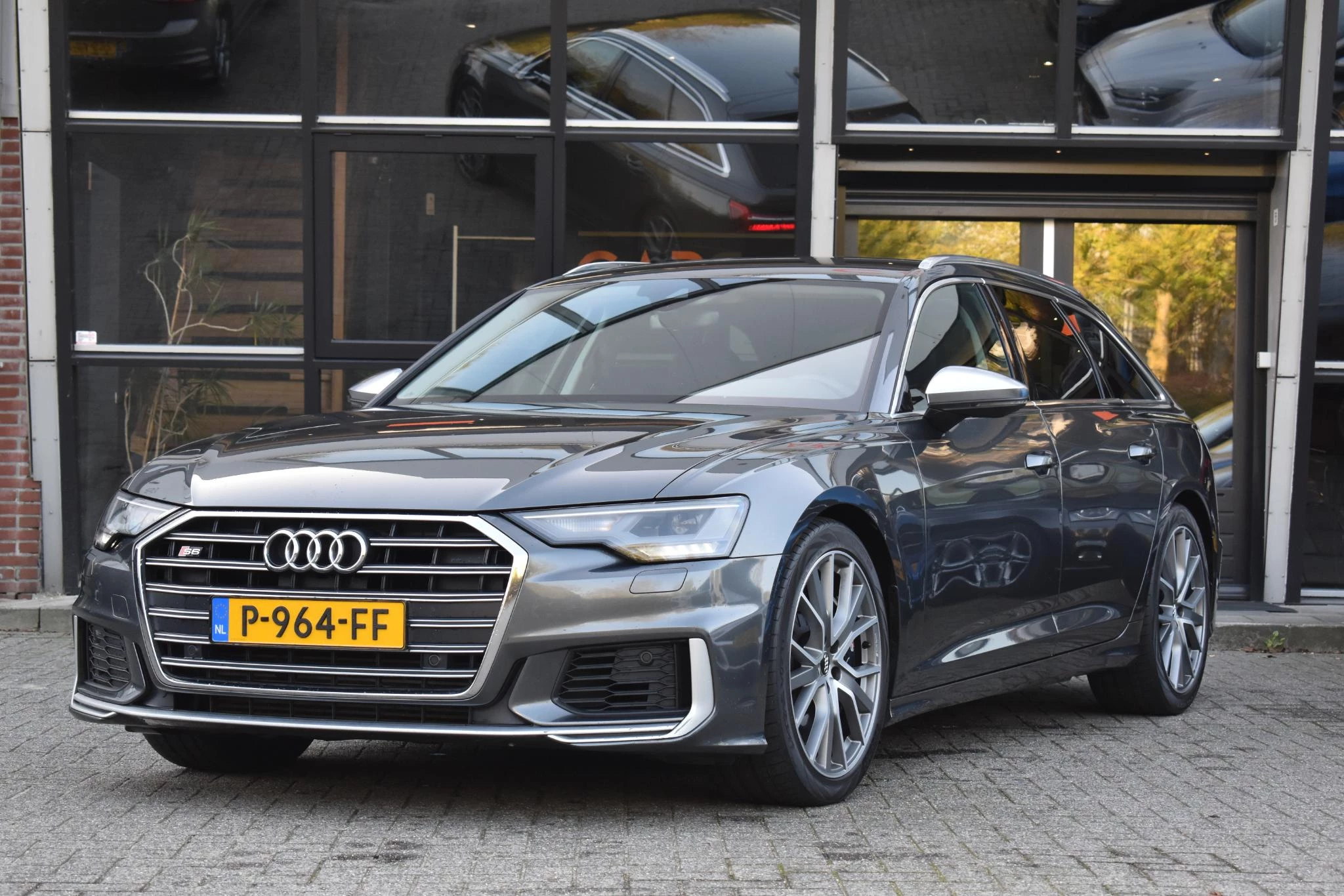 Hoofdafbeelding Audi S6