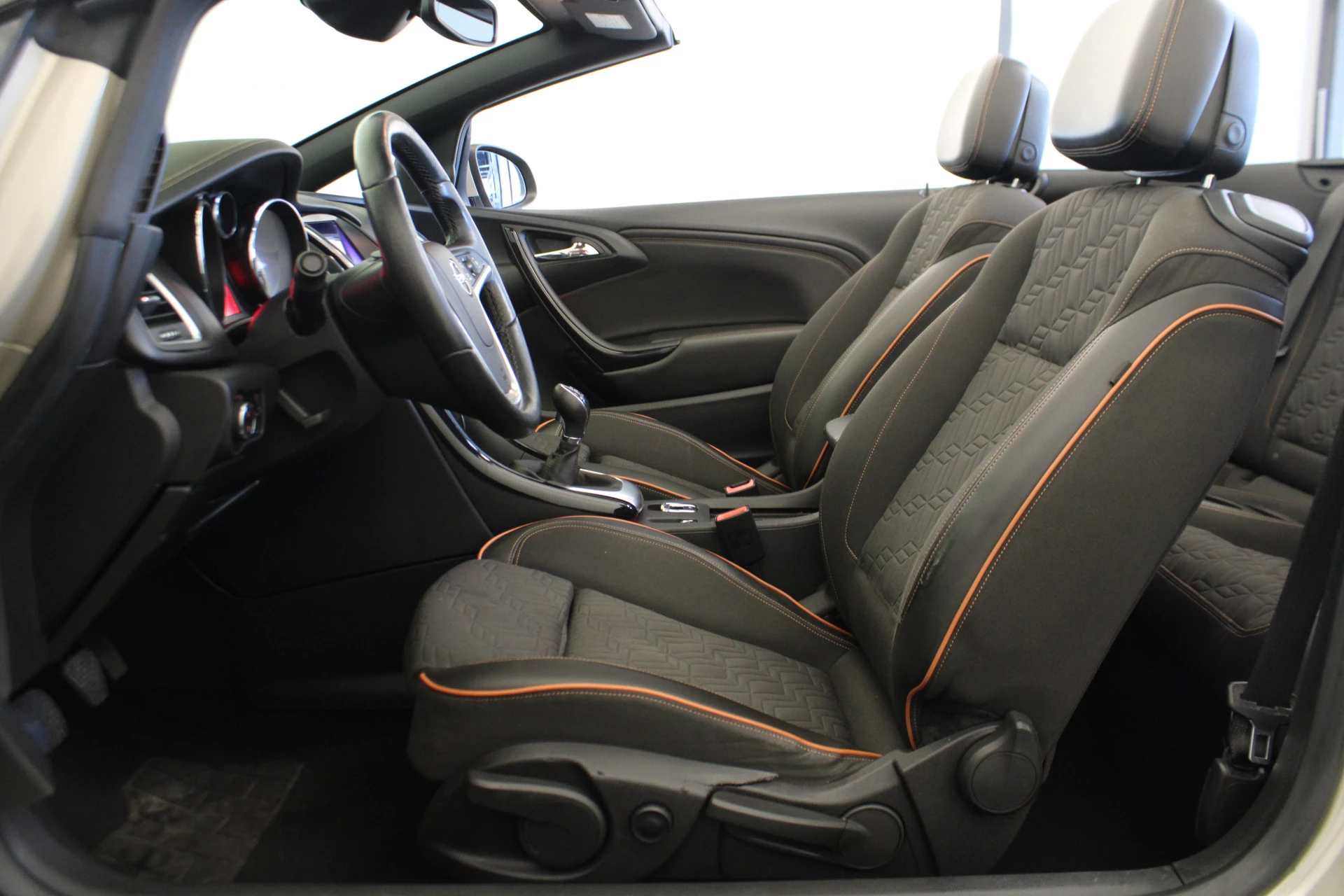 Hoofdafbeelding Opel Cascada
