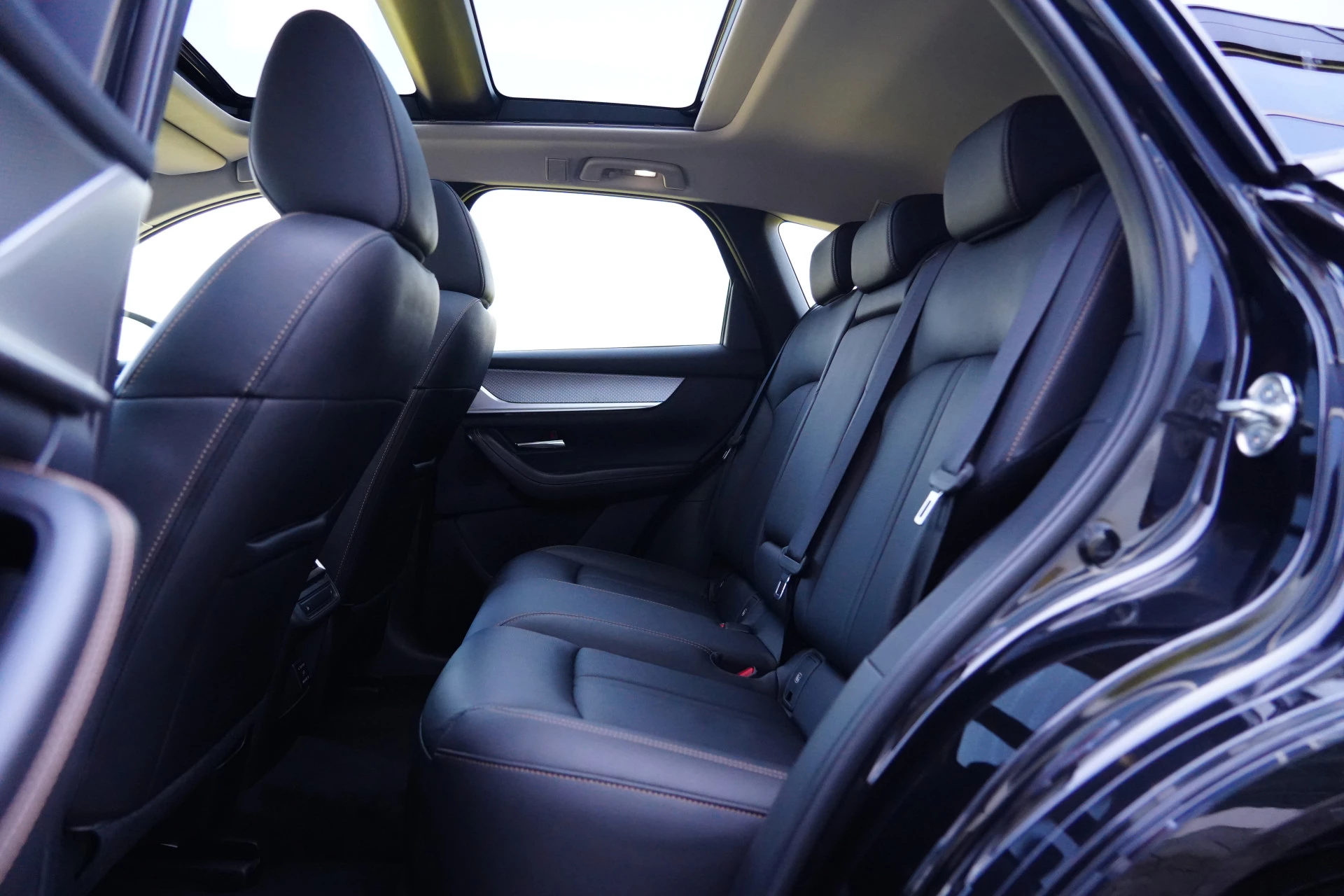 Hoofdafbeelding Mazda CX-60