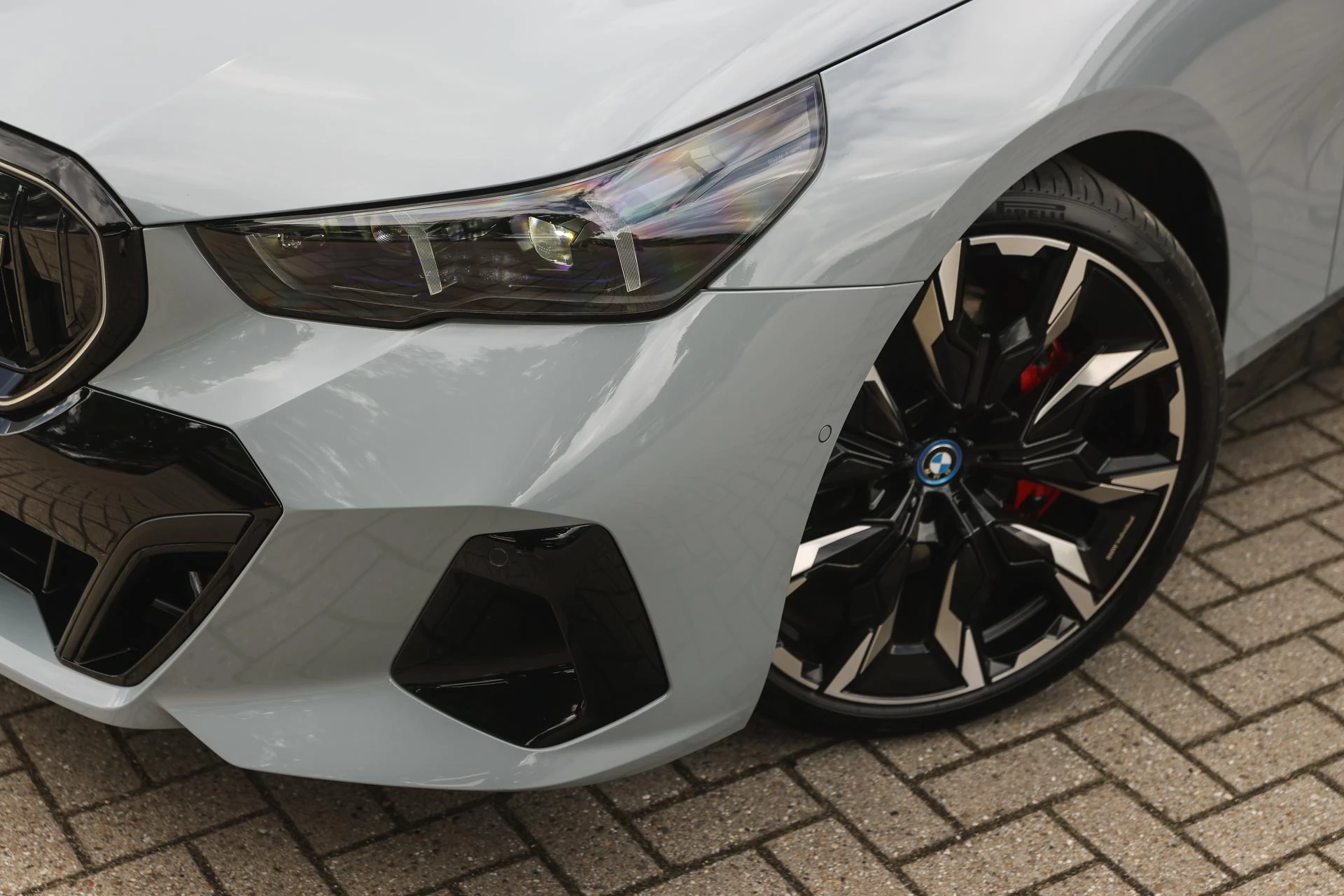 Hoofdafbeelding BMW i5