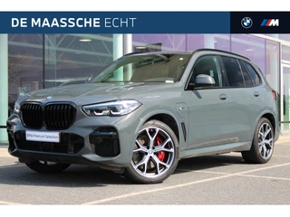 Hoofdafbeelding BMW X5 BMW X5 xDrive45e High Executive M Sport Automaat / Trekhaak / Panoramadak / Comfortstoelen / Comfort Access / Adaptieve LED / Parking Assistant Plus