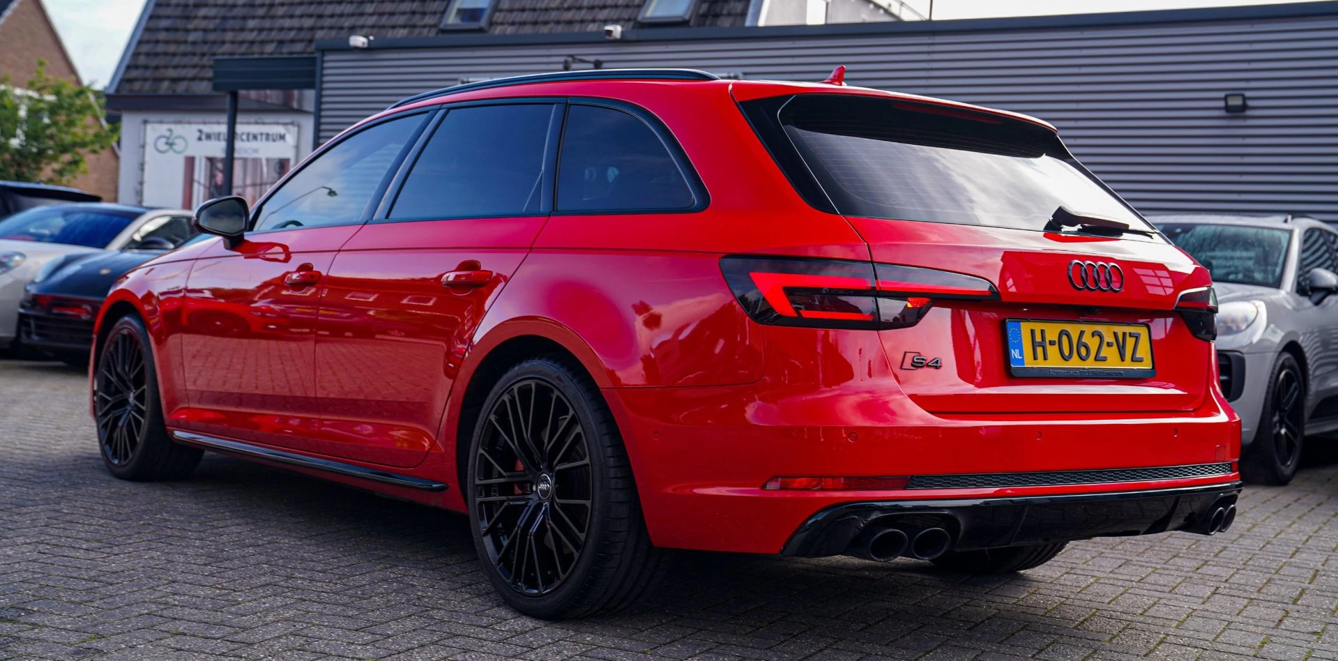 Hoofdafbeelding Audi S4