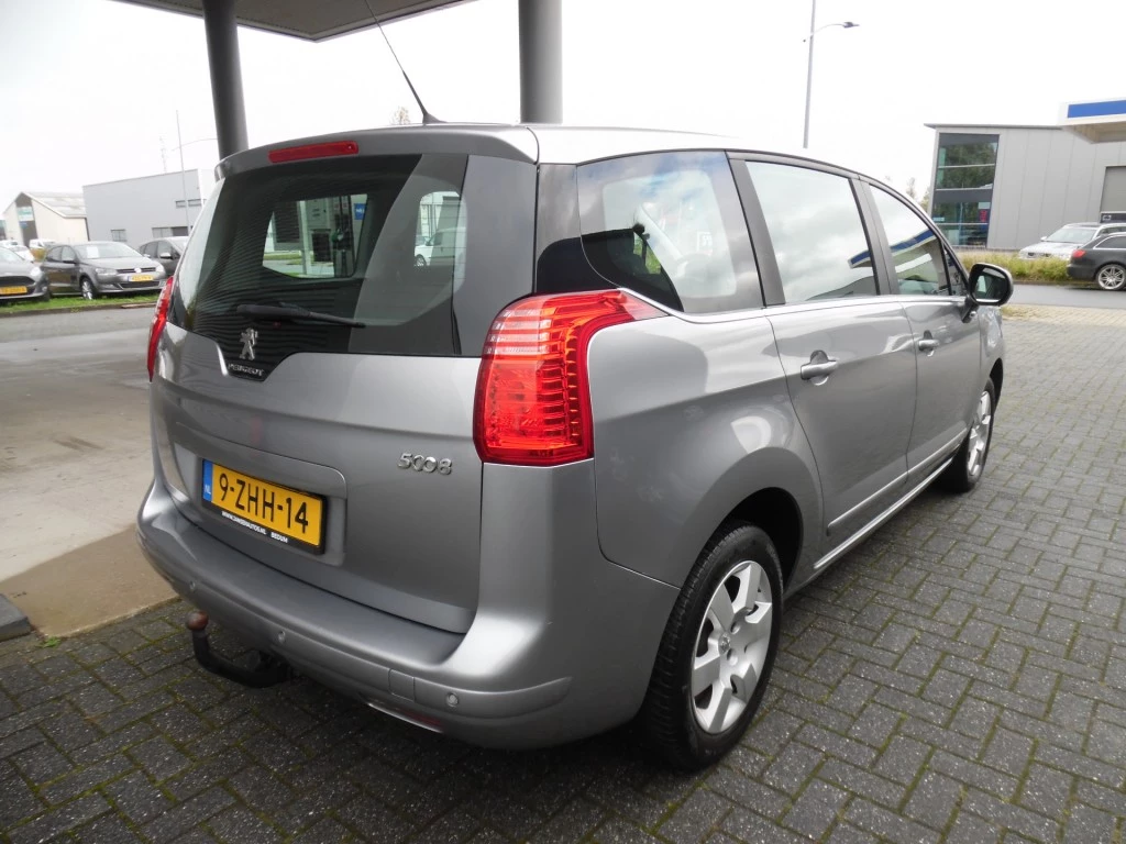 Hoofdafbeelding Peugeot 5008