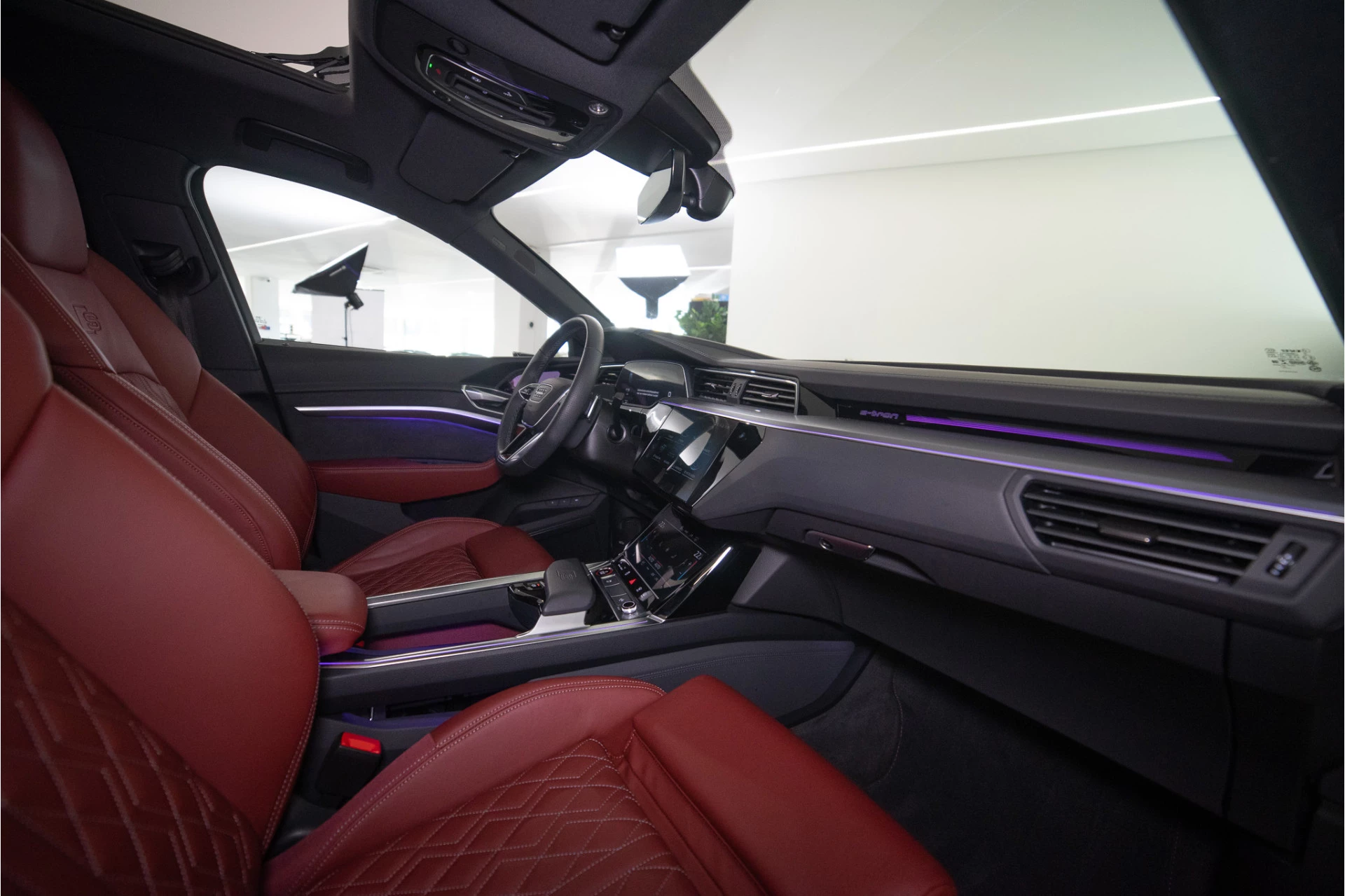 Hoofdafbeelding Audi e-tron