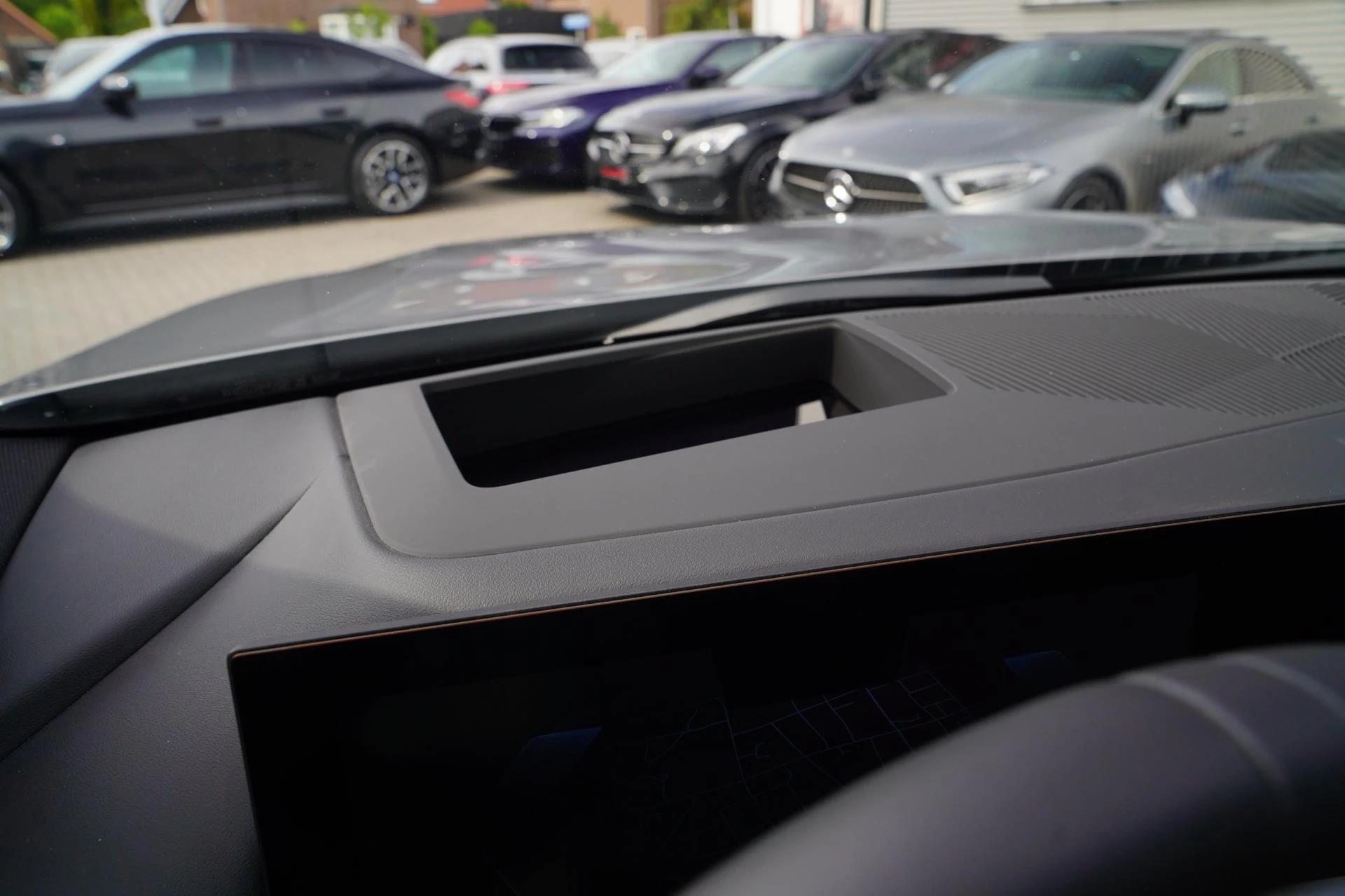 Hoofdafbeelding BMW i5