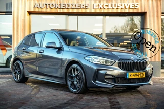 BMW 1-serie 120d xDrive High Executive Edition M Pakket Panoramadak Ambient Sportstoelen Stuurverw. 18”LM