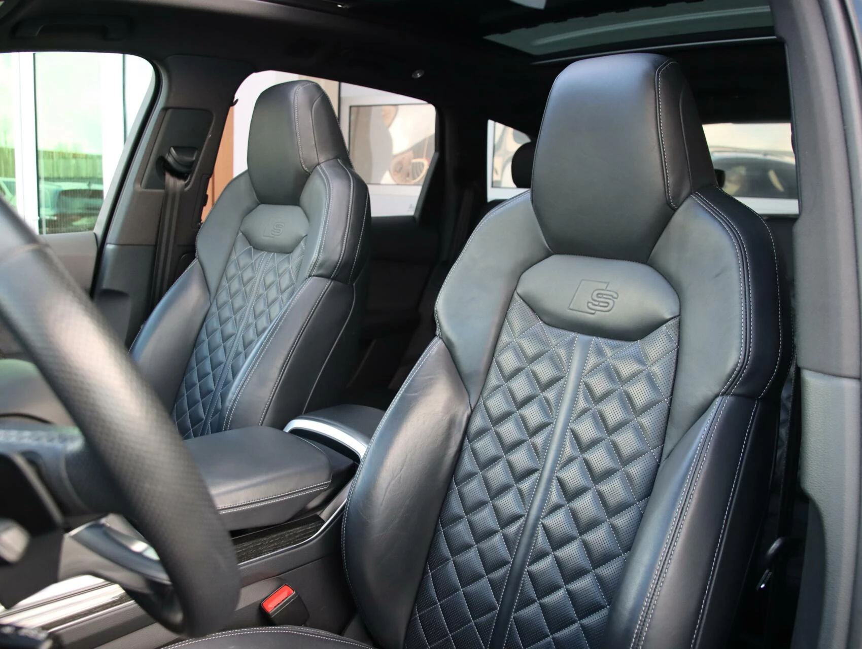 Hoofdafbeelding Audi Q7