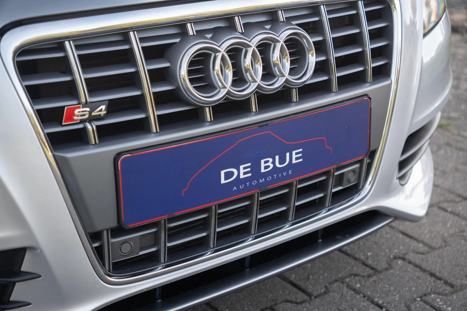 Hoofdafbeelding Audi S4