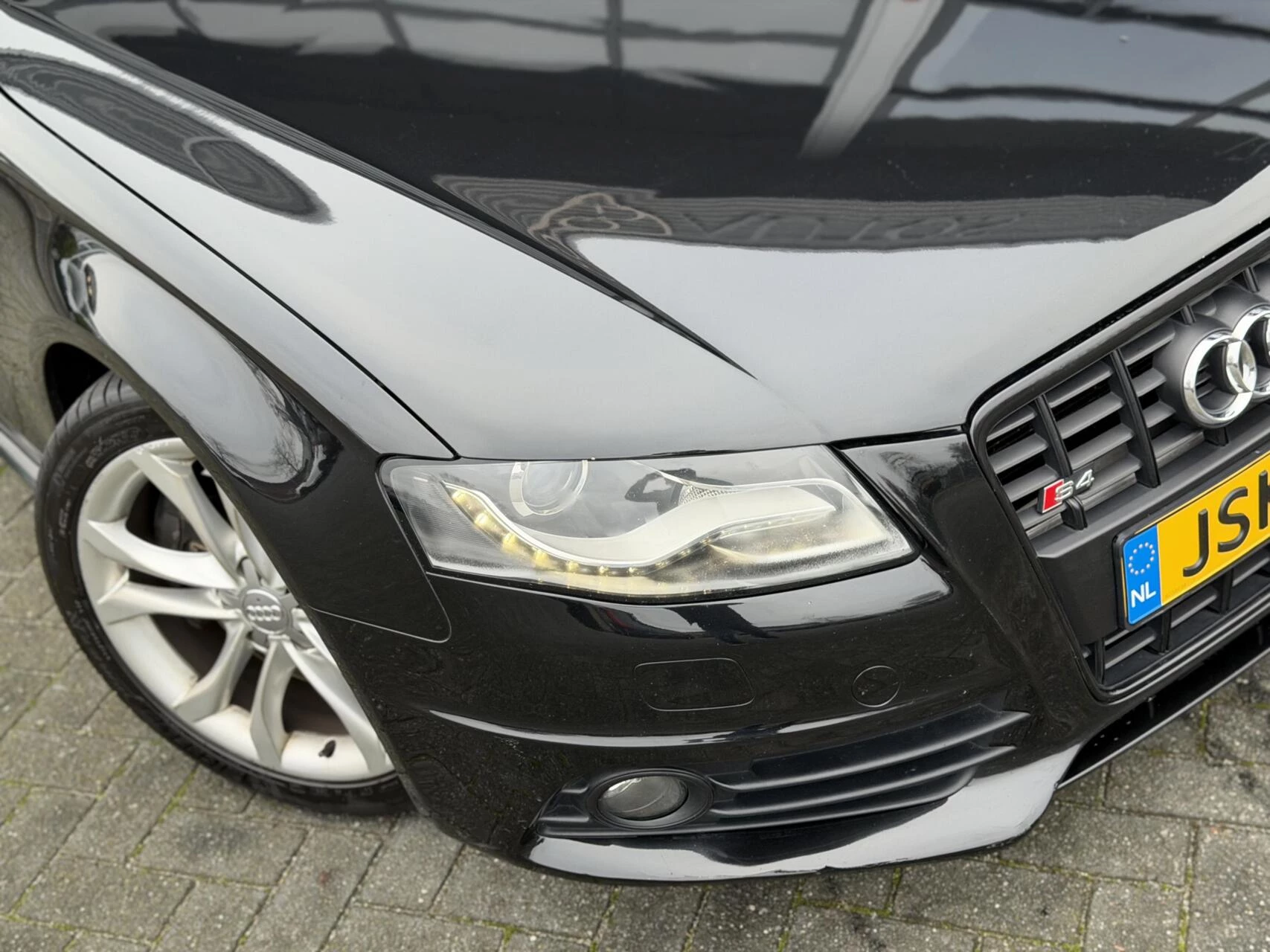 Hoofdafbeelding Audi S4