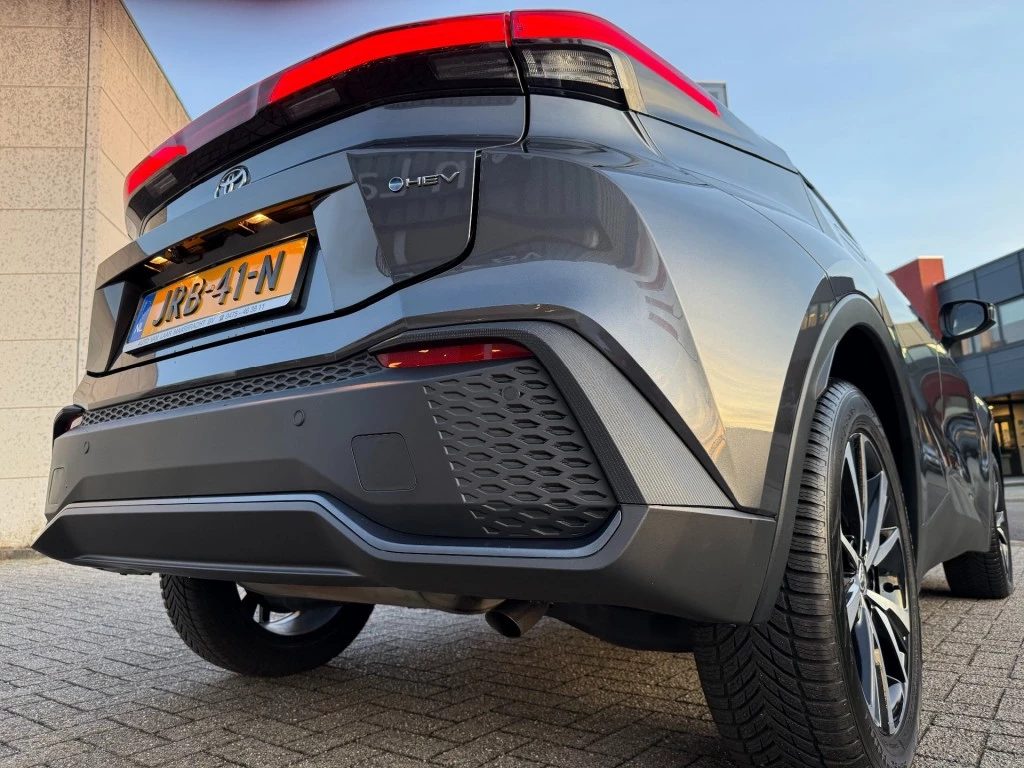 Hoofdafbeelding Toyota C-HR