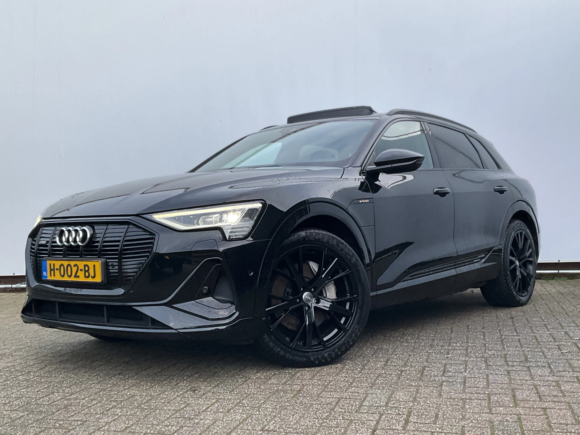 Hoofdafbeelding Audi e-tron