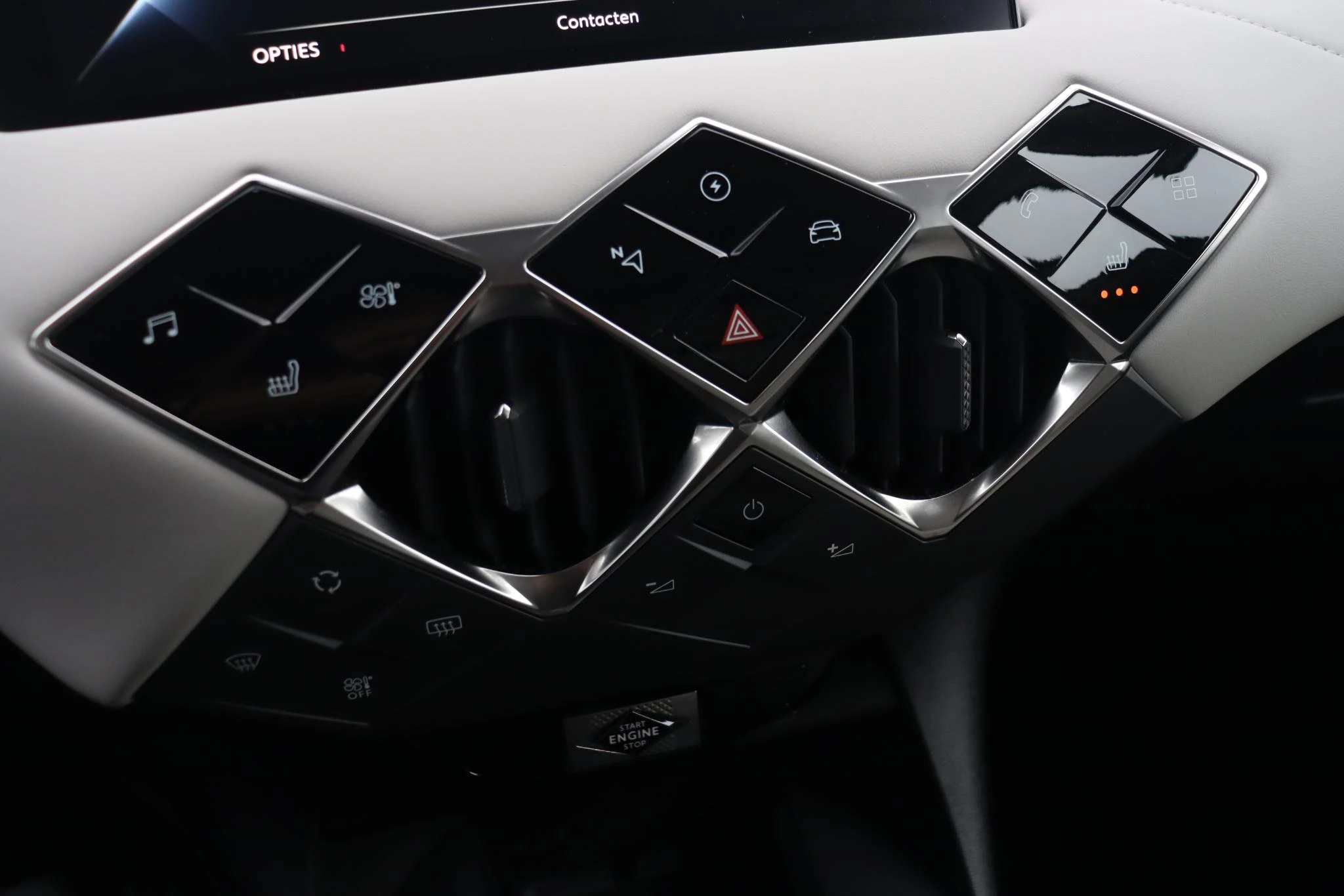 Hoofdafbeelding DS DS 3