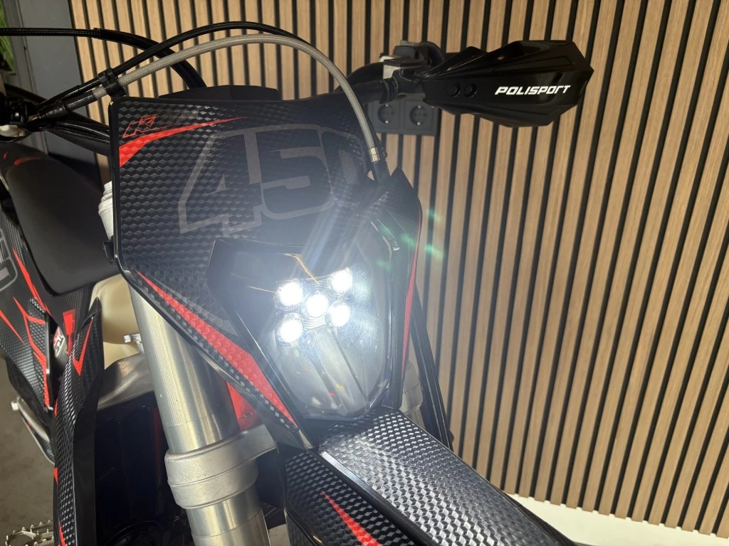 Hoofdafbeelding KTM 450