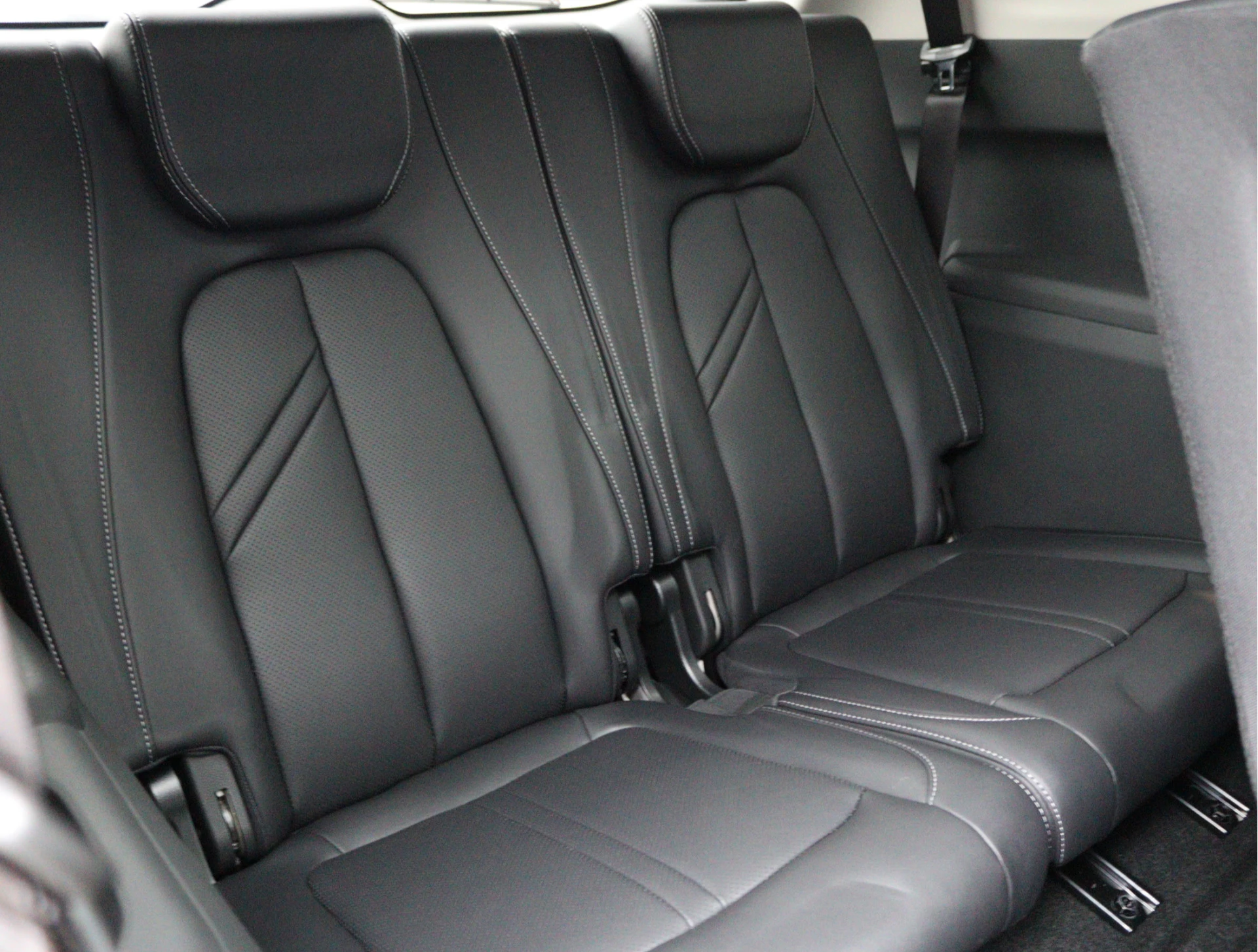 Hoofdafbeelding DFSK E5 PHEV