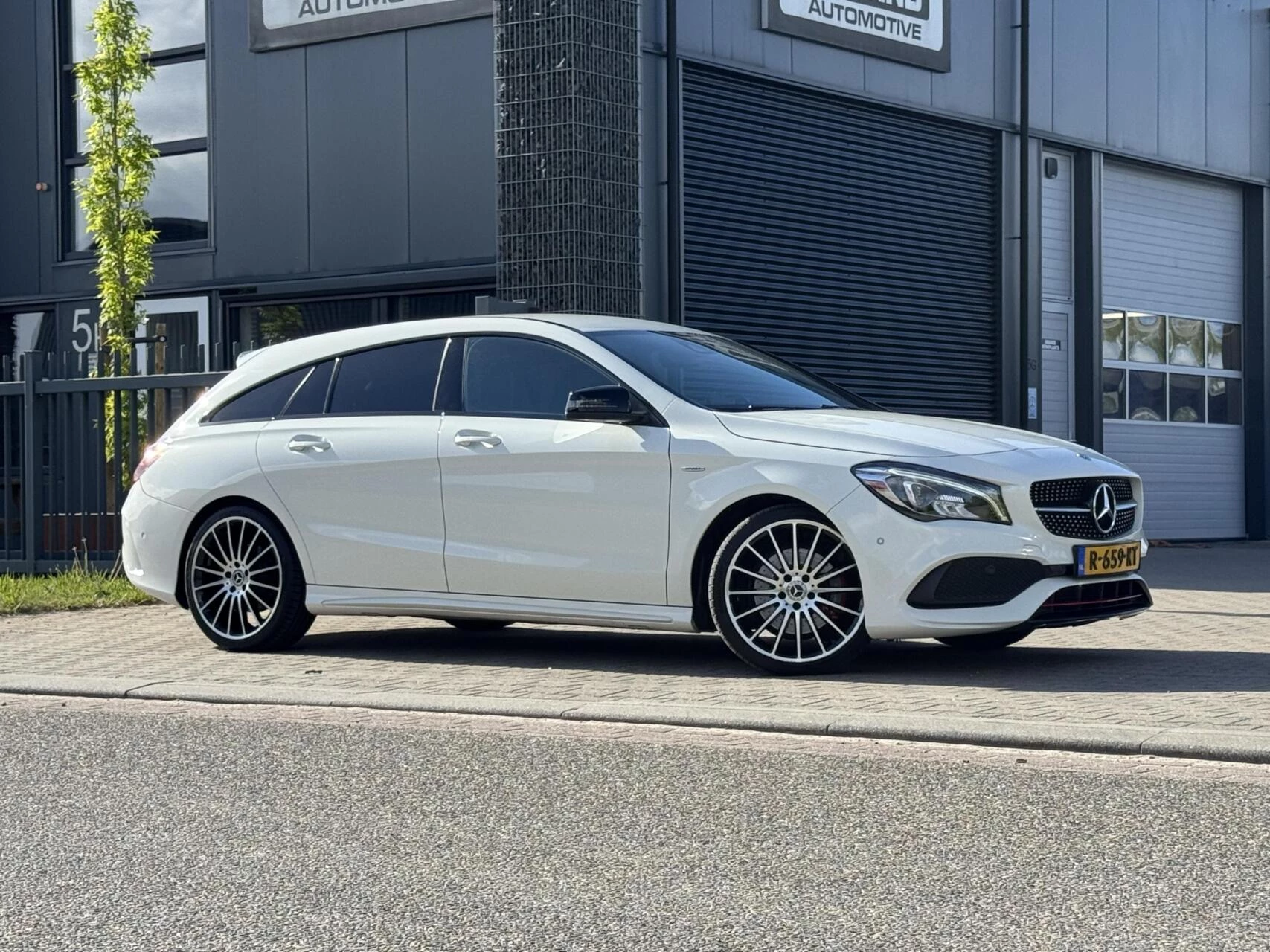 Hoofdafbeelding Mercedes-Benz CLA