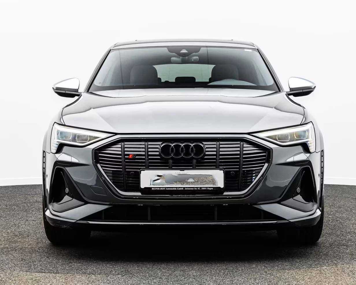 Hoofdafbeelding Audi e-tron