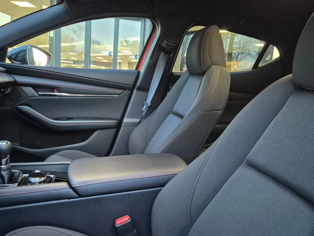 Hoofdafbeelding Mazda 3