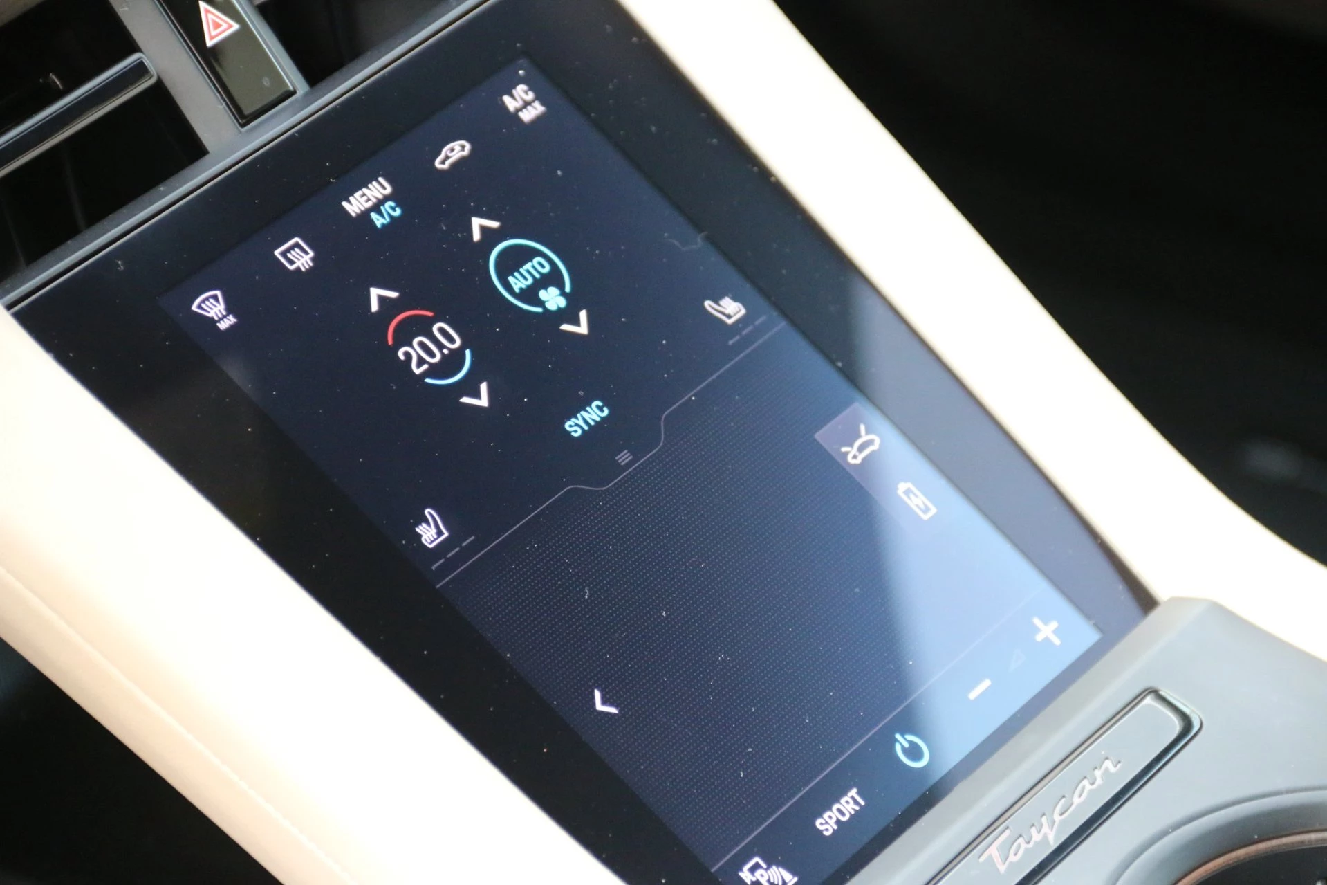 Hoofdafbeelding Porsche Taycan