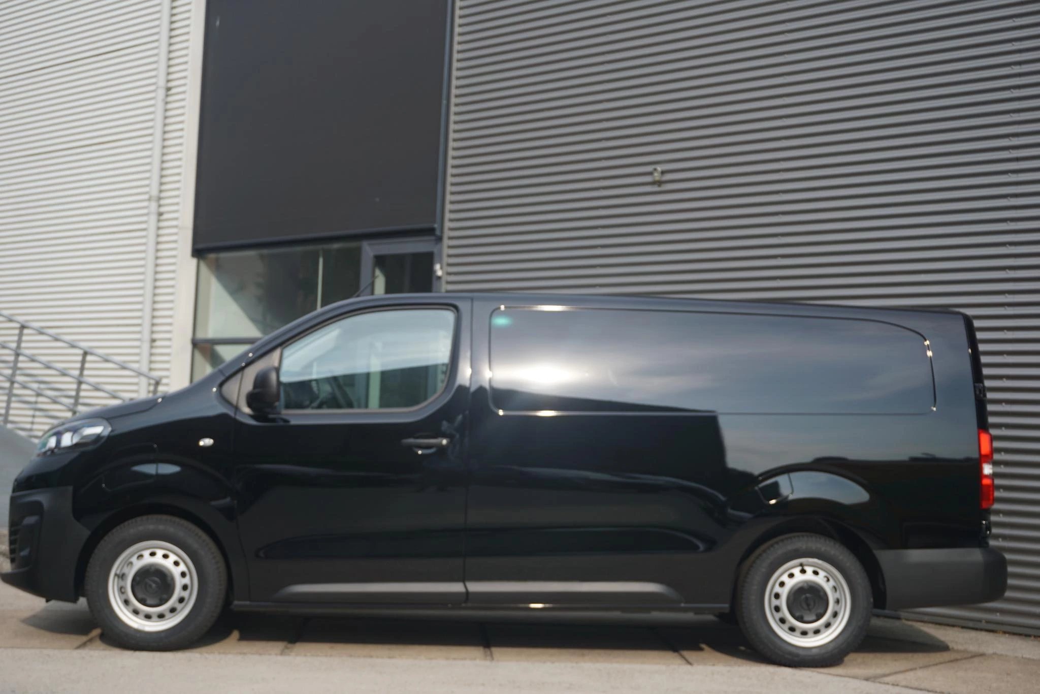 Hoofdafbeelding Opel Vivaro-e