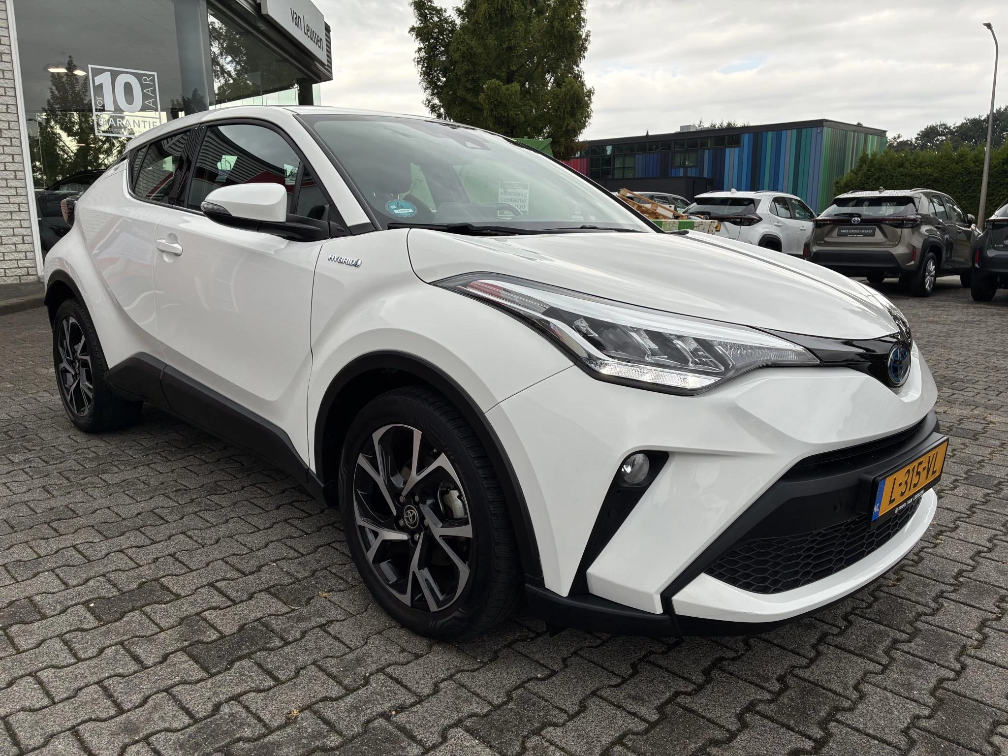 Hoofdafbeelding Toyota C-HR