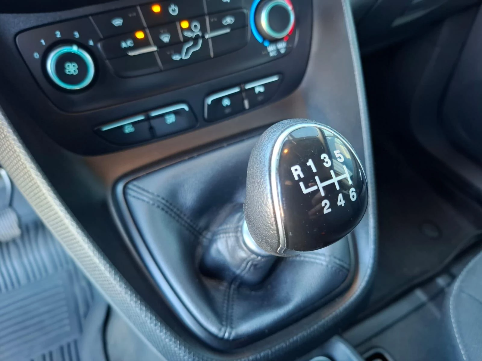 Hoofdafbeelding Ford Transit Connect