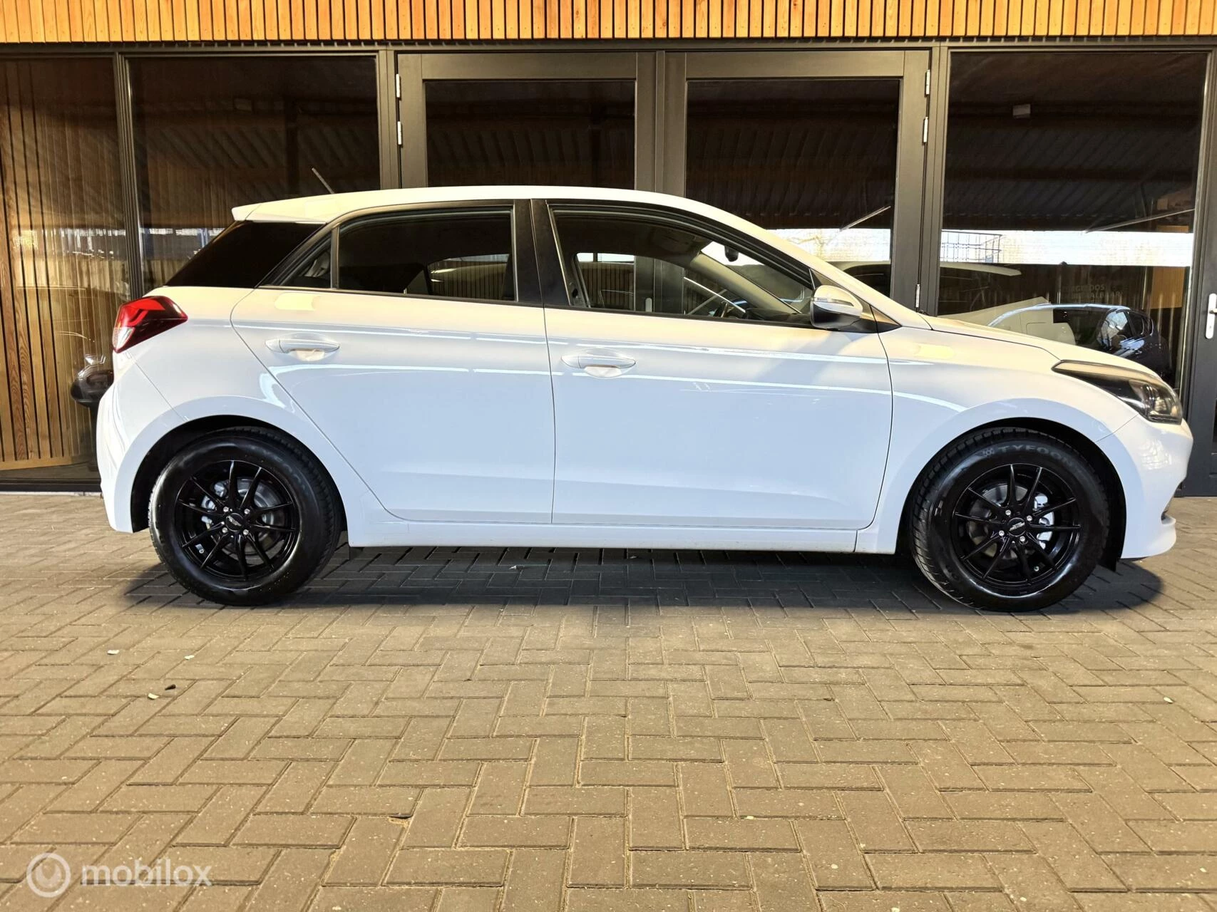 Hoofdafbeelding Hyundai i20