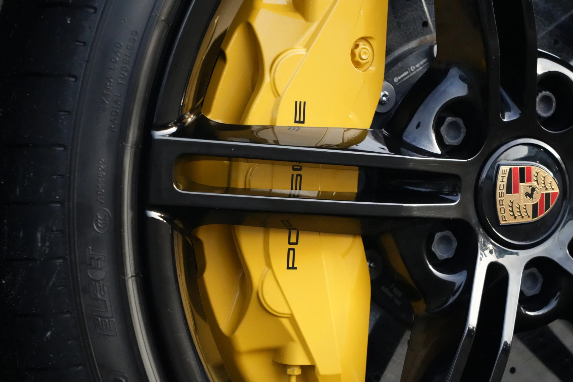 Hoofdafbeelding Porsche Taycan