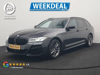 BMW 5 Serie Touring 520e M Sport Plug In Hybrid 204pk Dealer O.H PHEV | Trekhaak af Fabriek | Adaptive Cruise | Alcantara Sportstoelen Verwarmd | Camera | Navi Pro | Sfeerverlichting | Apple Carplay |