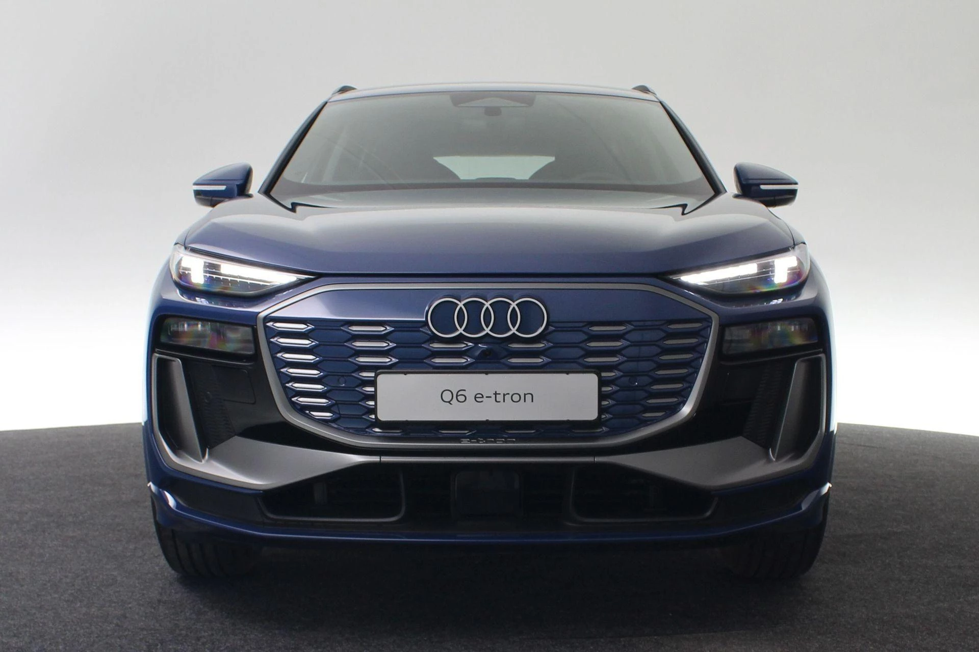 Hoofdafbeelding Audi Q6 e-tron
