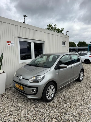 Volkswagen Up! 1.0 high up! BlueMotion ZEER LAGE KM-STAND !