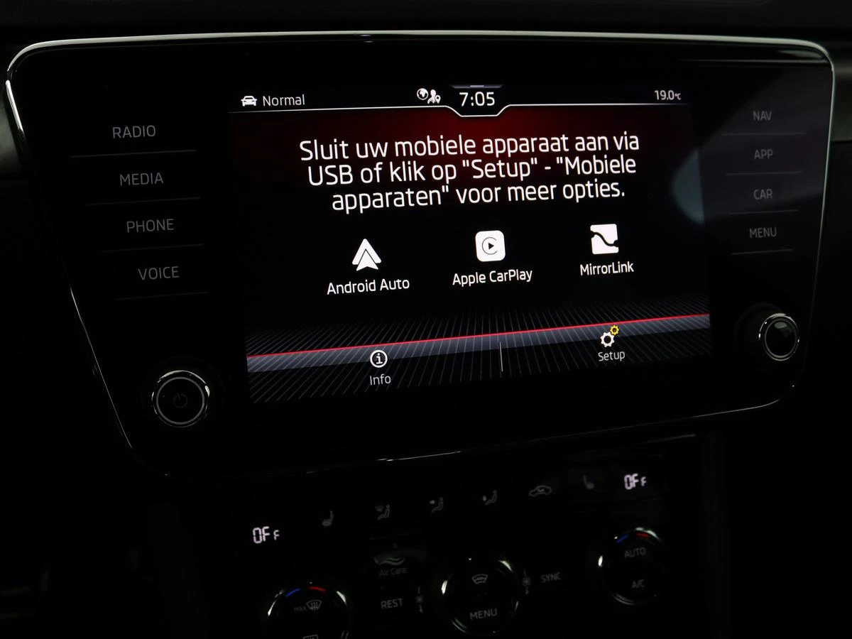 Hoofdafbeelding Škoda Superb