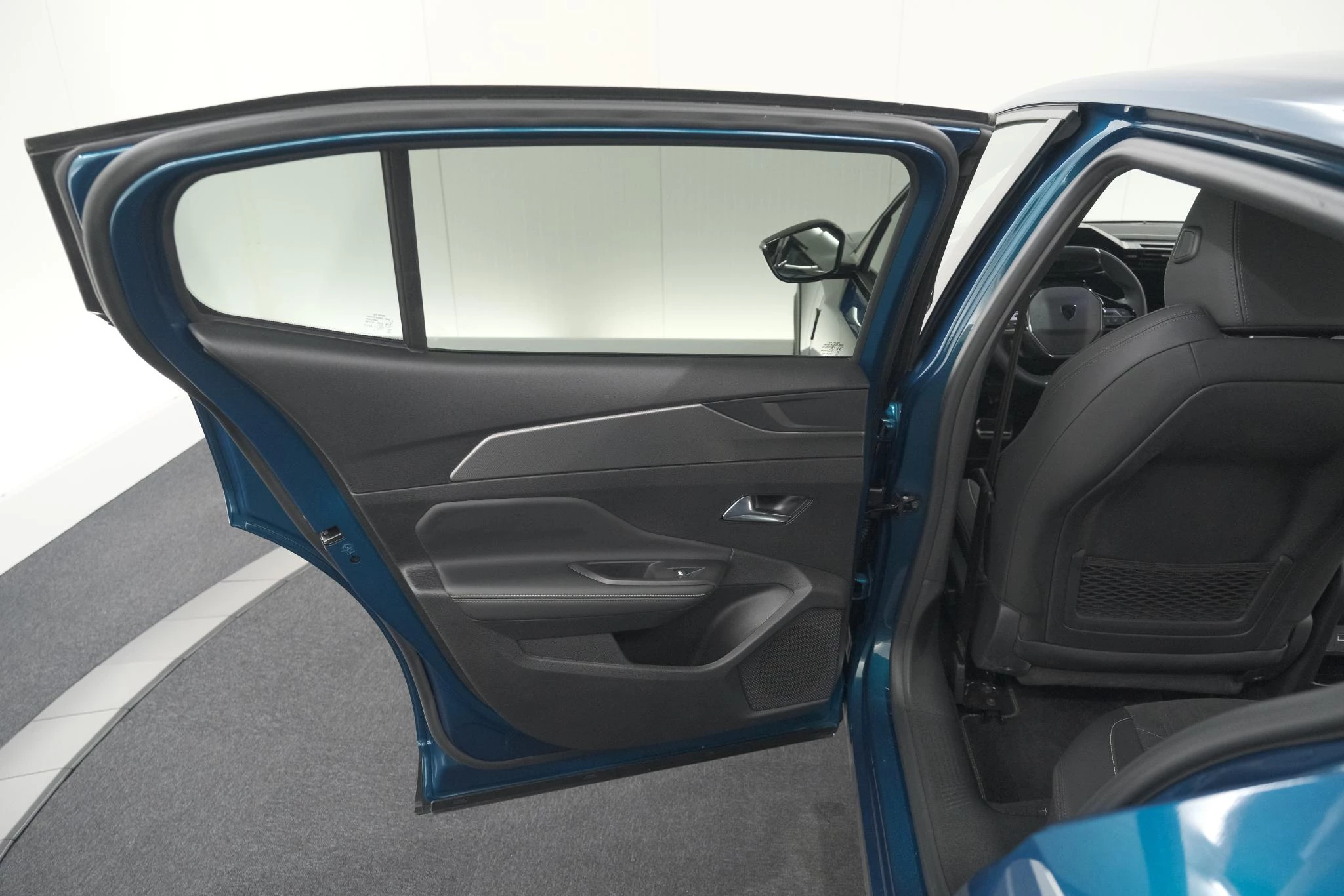 Hoofdafbeelding Peugeot 408