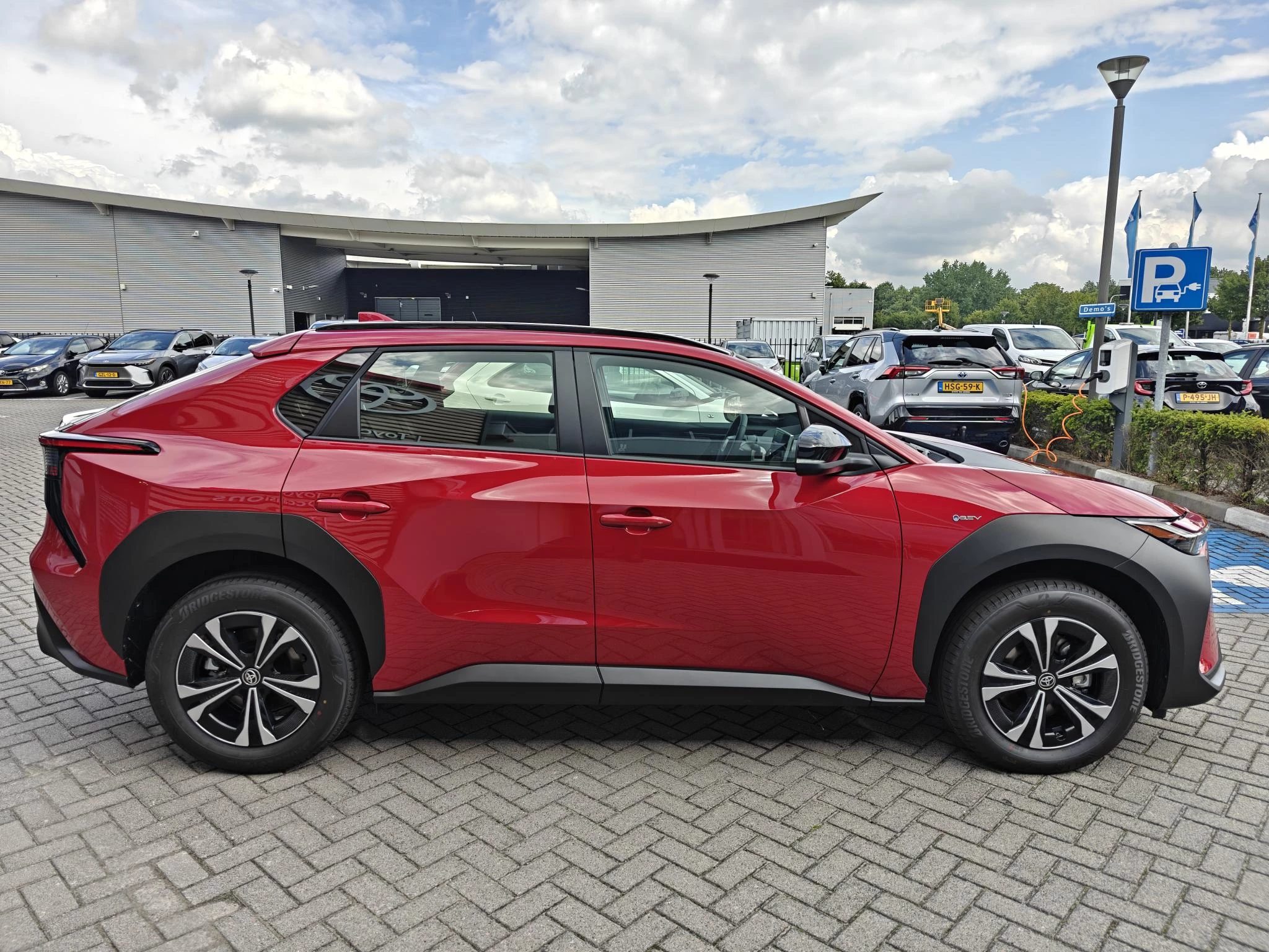 Hoofdafbeelding Toyota bZ4X