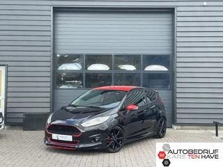 Hoofdafbeelding Ford Fiesta Ford Fiesta 1.0 Black Edition|Milltek|Eibach|Revisiemotor!
