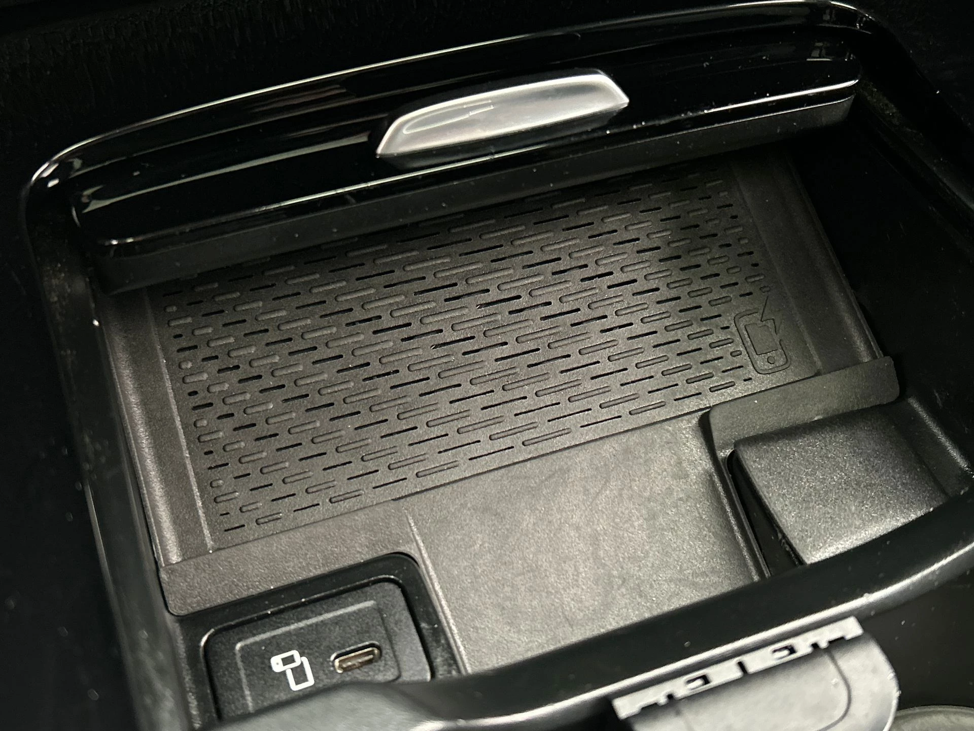 Hoofdafbeelding Mercedes-Benz EQA