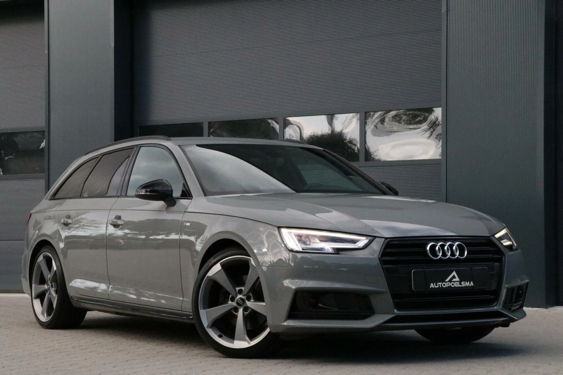 Hoofdafbeelding Audi A4