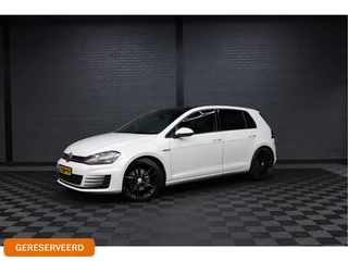 Volkswagen Golf 2.0 TSI GTI DSG | PANORAMADAK | 19 INCH VELGEN | LEER | CLUBSPORT DEMPER | NEDERLANDSE AUTO | UNIKE KLEUR |