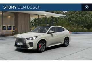 BMW iX2 eDrive20 High Executive M Sport / Panoramadak / Sportstoelen / Adaptieve LED / M Adaptief onderstel / Head-Up / Parking Assistant Plus / Stuurverwarming